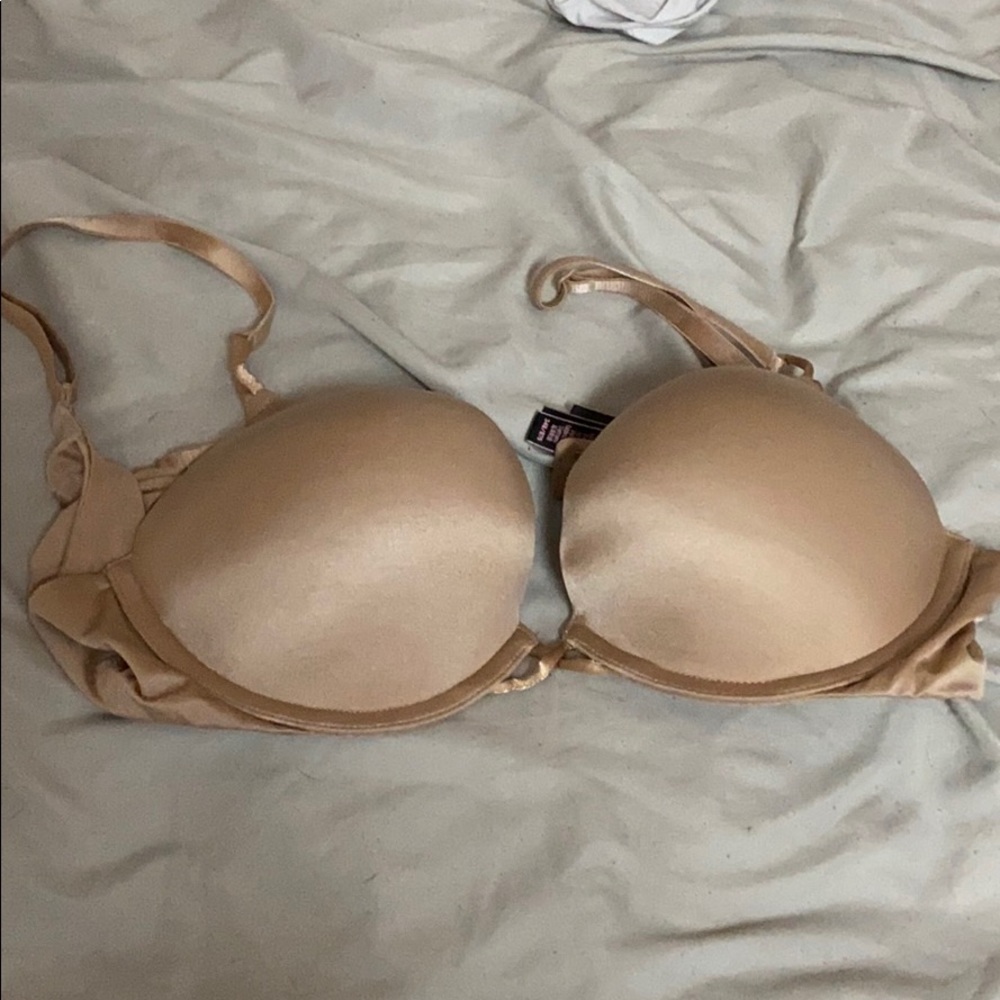 Like New Bombshell Nude Victoria’s Secret Bra